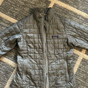 COPY - Patagonia nano puff size medium.  Very good condition. Gray/Silver.